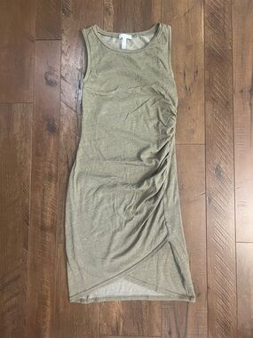 Leith Olive Green Sleeveless Ruched Midi Dress